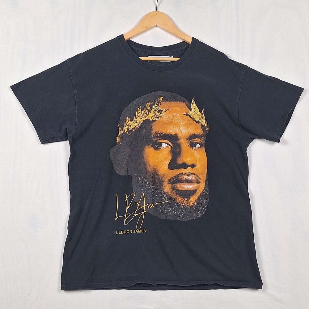 Headgear Classics LeBron James King Graphic T-Shirt Black L